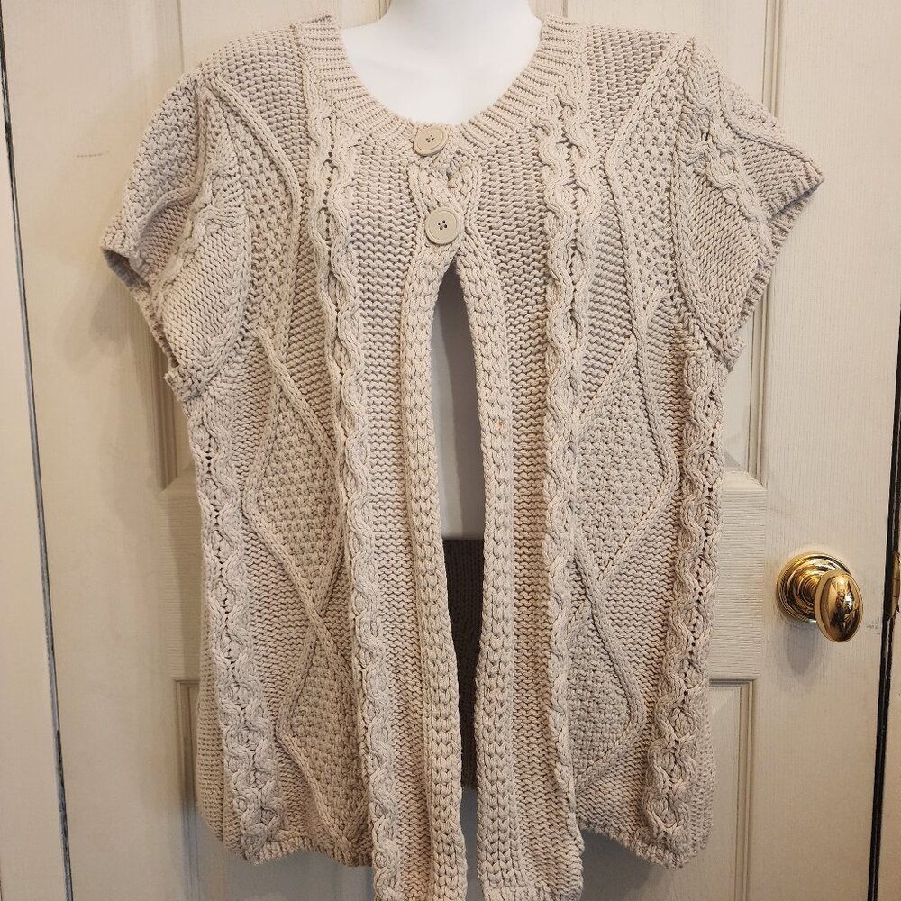 Womans short sleeve open cardigan